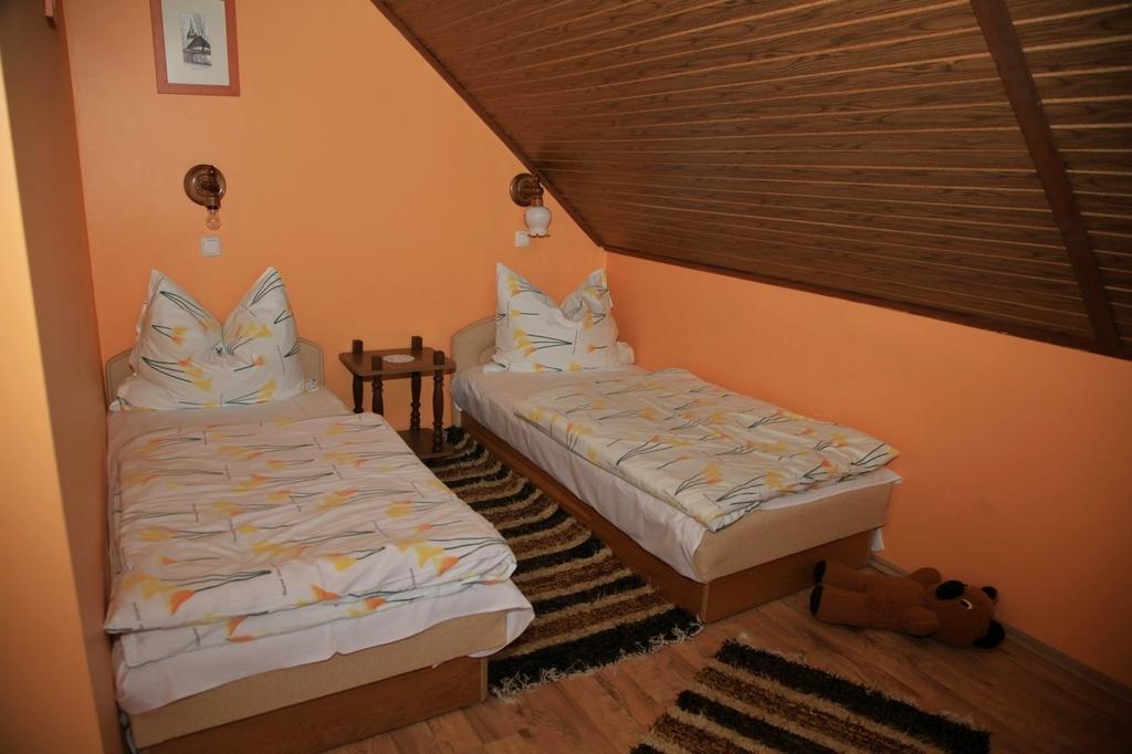 Edina Apartman Zalakaros Δωμάτιο φωτογραφία