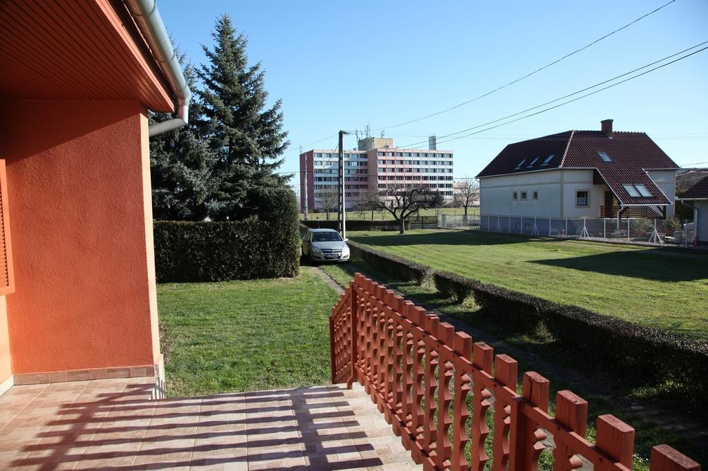 Edina Apartman Zalakaros Δωμάτιο φωτογραφία