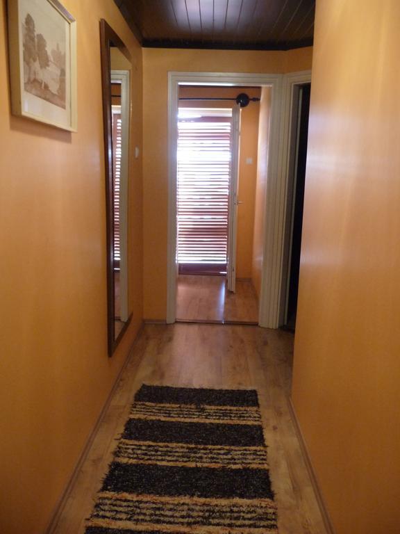 Edina Apartman Zalakaros Δωμάτιο φωτογραφία